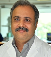 Dr. Dheeraj Kapoor